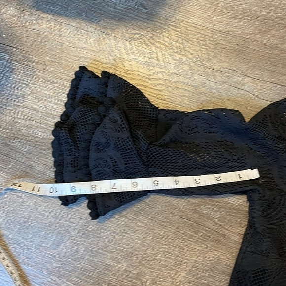 Lilly Pulitzer LIANA TOP IN COCONUT JELLYFISH CRITTER CROCHET Black size XS - Picture 16 of 16